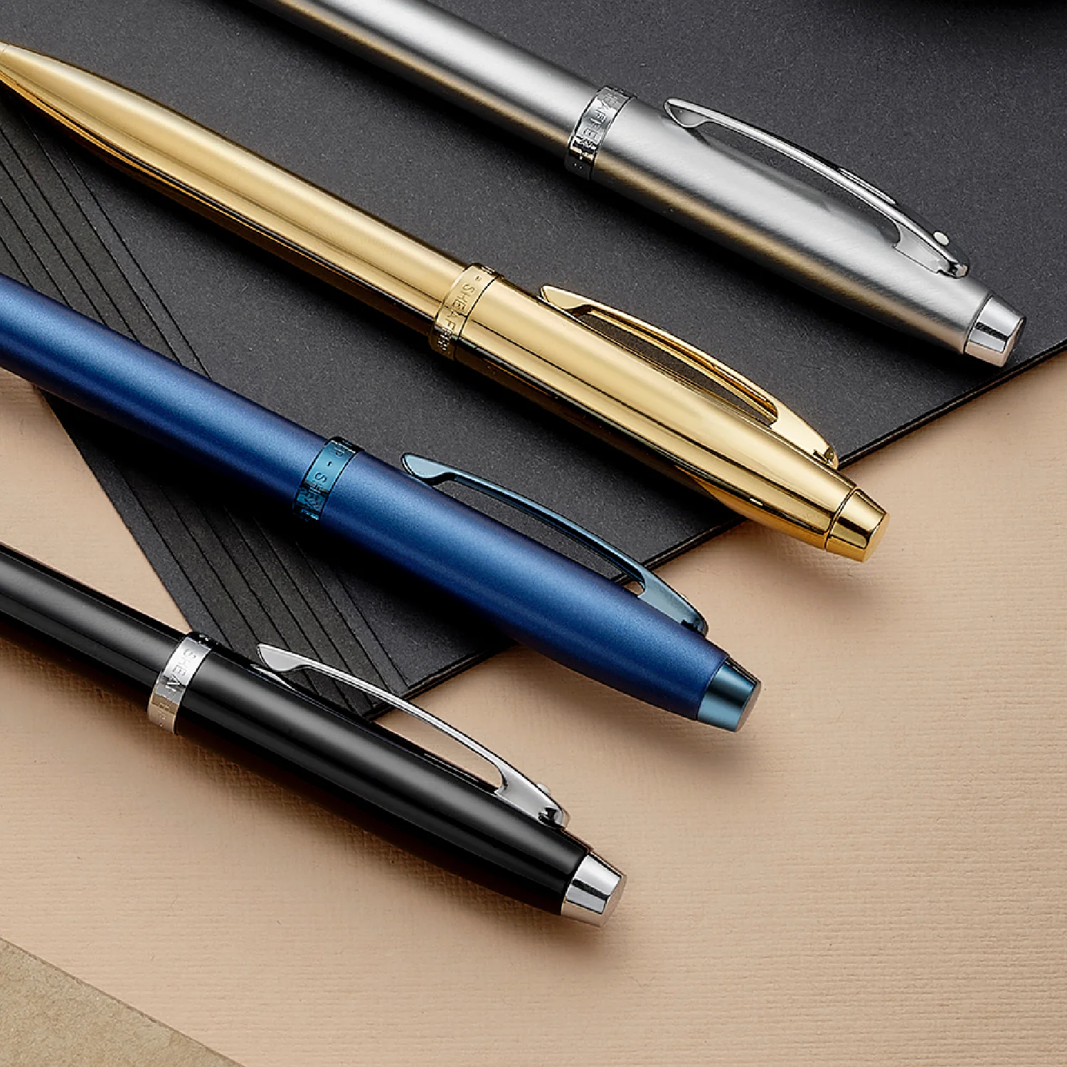 Sheaffer® 100 Glossy Blue with Chrome Trims Fountain Pen - Image 4